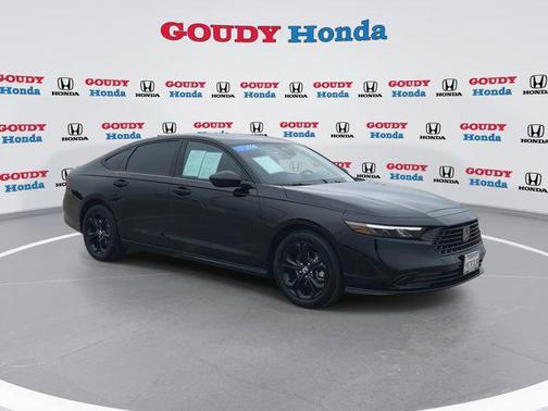 Crystal Black Pearl 2025 Honda Accord SE
