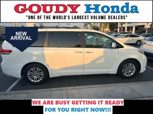 2013 Toyota Sienna XLE