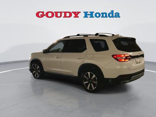 2023 Honda Pilot AWD Elite