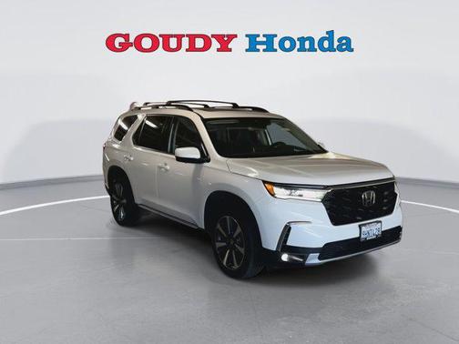 2023 Honda Pilot AWD Elite