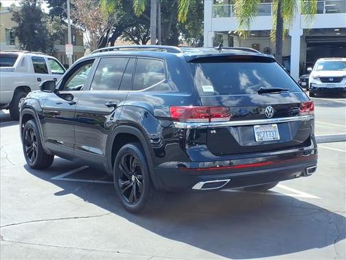 2022 Volkswagen Atlas 2.0T SE w/Technology