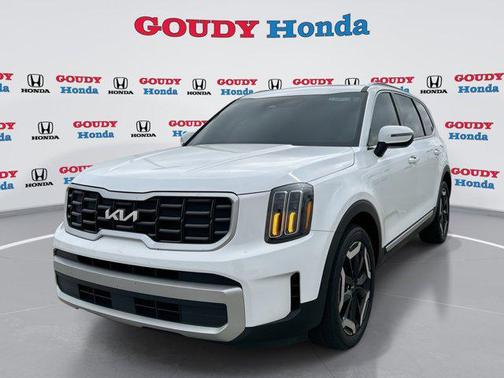 Glacial White Pearl 2024 Kia Telluride S