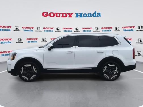 Glacial White Pearl 2024 Kia Telluride S
