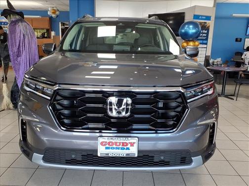 2025 Honda Pilot Touring 8-Passenger