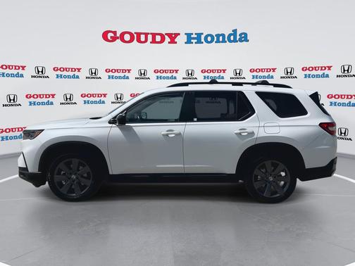 White 2024 Honda Pilot Sport