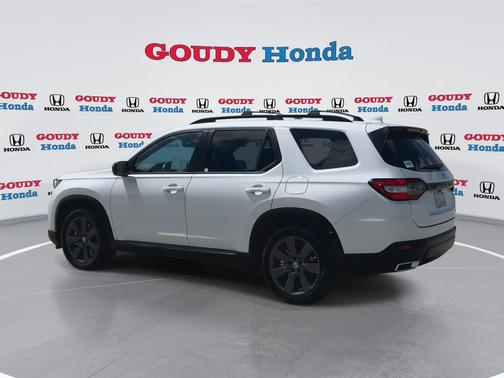 White 2024 Honda Pilot Sport