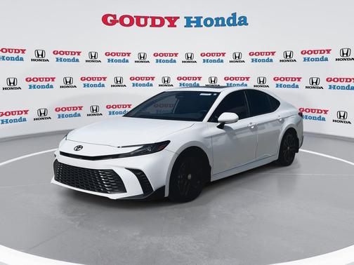 Ice Cap 2025 Toyota Camry SE