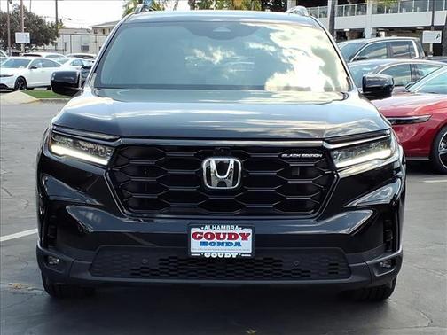 2025 Honda Pilot Black Edition
