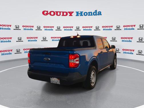 2022 Ford Maverick XL