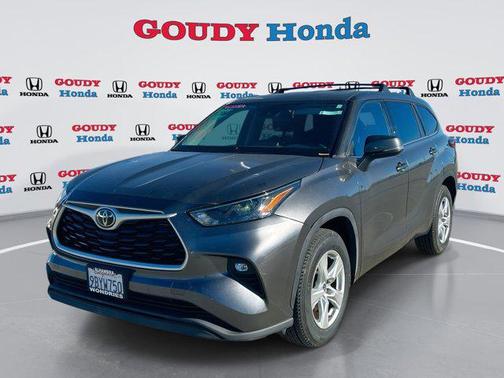 2022 Toyota Highlander LE