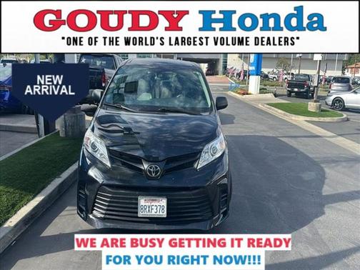 2020 Toyota Sienna SE