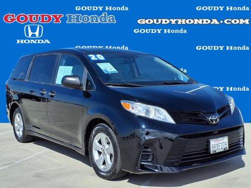 2020 Toyota Sienna SE