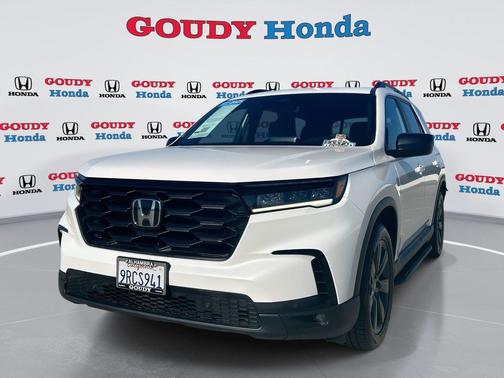 Platinum White Pearl 2025 Honda Pilot Sport