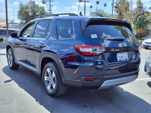 2023 Honda Pilot EX-L 8 Passenger