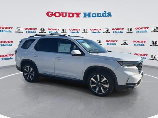 2023 Honda Pilot AWD Elite