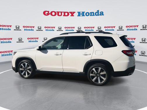 2023 Honda Pilot AWD Elite
