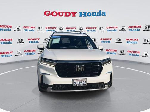 2023 Honda Pilot AWD Elite