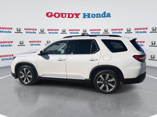 2023 Honda Pilot AWD Elite