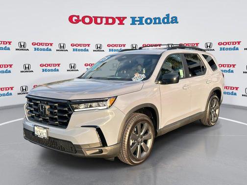 Sonic Gray Pearl 2025 Honda Pilot Sport