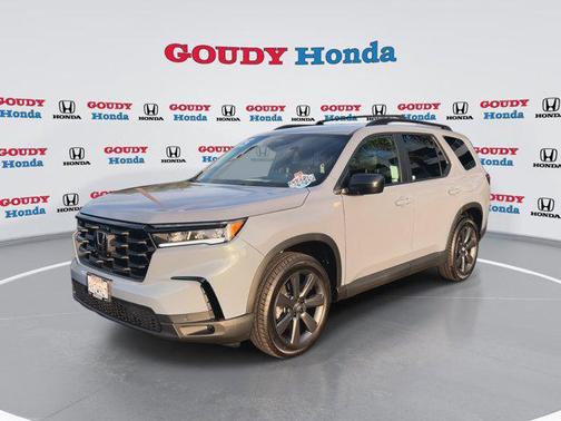 Sonic Gray Pearl 2025 Honda Pilot Sport