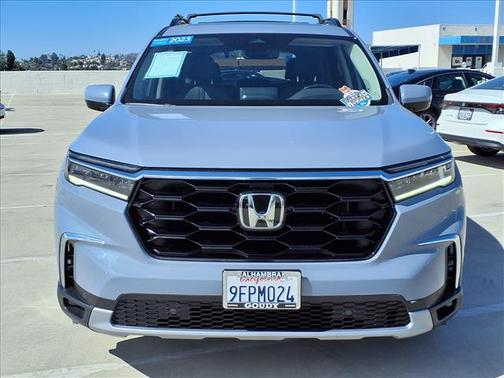 2023 Honda Pilot Touring 8-Passenger