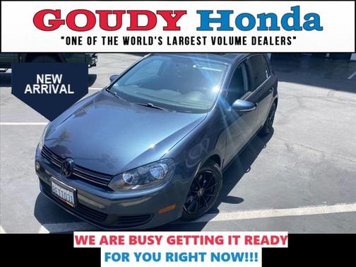 2012 Volkswagen Golf Base