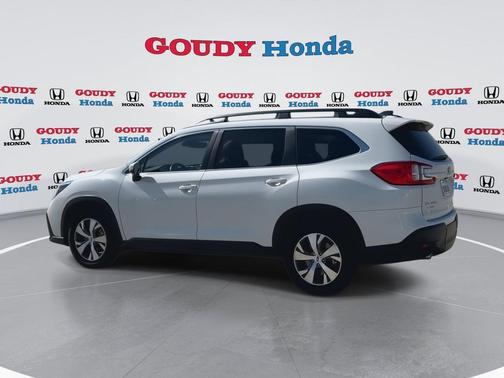 Crystal White Pearl 2023 Subaru Ascent Premium 7-Passenger