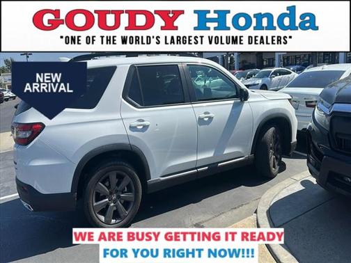 2023 Honda Pilot 2WD Sport