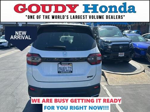2023 Honda Pilot 2WD Sport