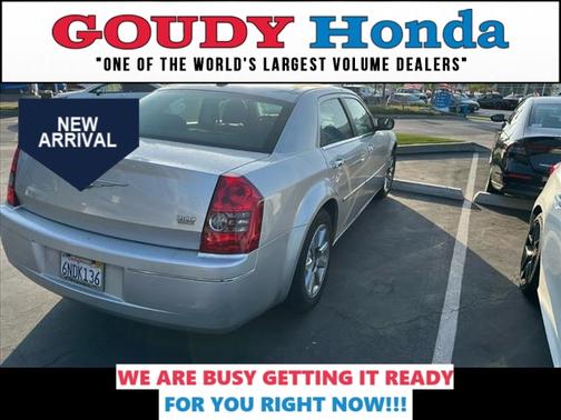 2010 Chrysler 300 Touring/Signature/Executive Series