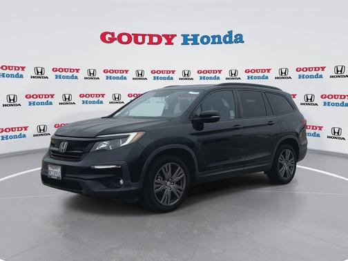 Black 2022 Honda Pilot 2WD Sport