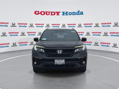Black 2022 Honda Pilot 2WD Sport
