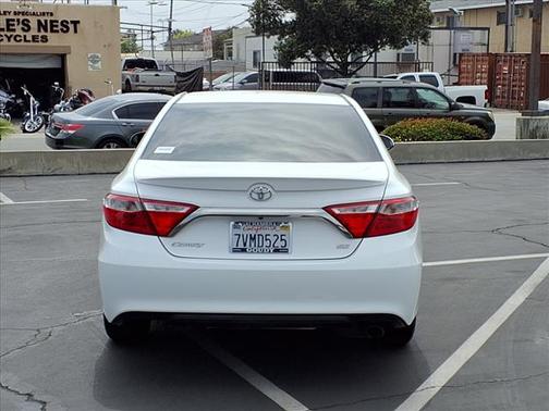 2017 Toyota Camry SE