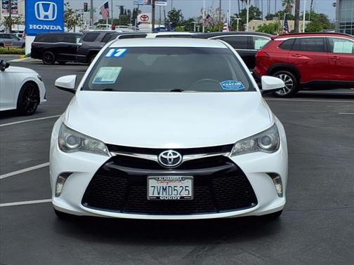 2017 Toyota Camry SE