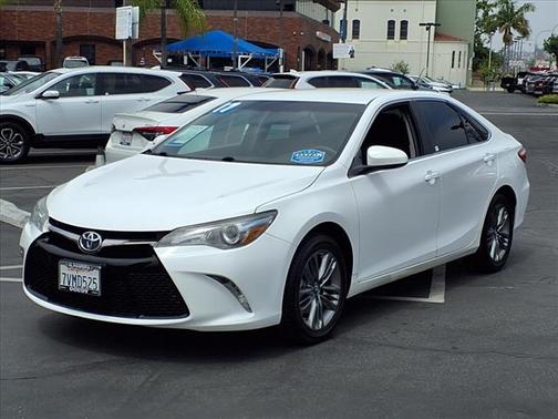 2017 Toyota Camry SE