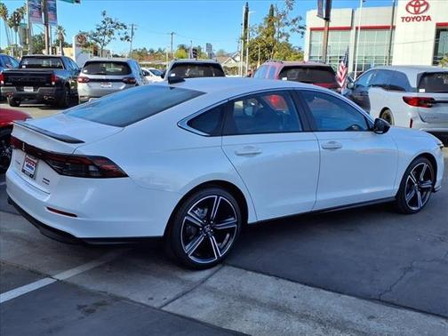 2025 Honda Accord Hybrid Base