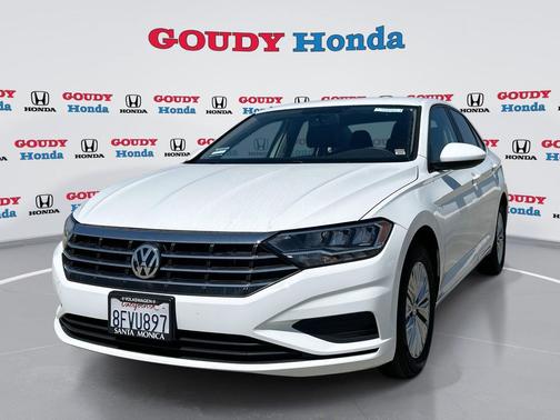 Pure White 2019 Volkswagen Jetta 1.4T S