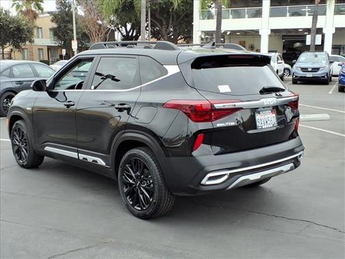 2022 Kia Seltos Nightfall Edition