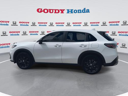 Platinum White Pearl 2024 Honda HR-V Sport