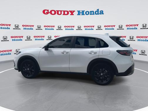 Platinum White Pearl 2024 Honda HR-V Sport