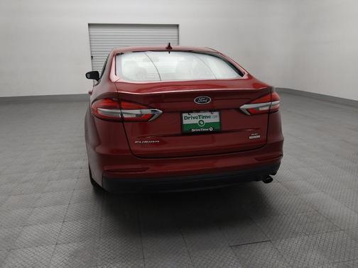 Red 2019 Ford Fusion SE