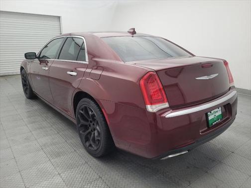 2017 Chrysler 300C Platinum