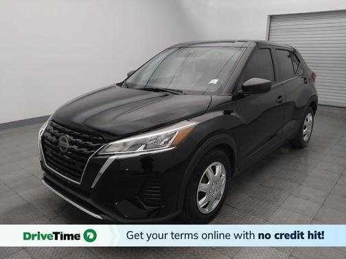 Super Black 2021 Nissan Kicks S