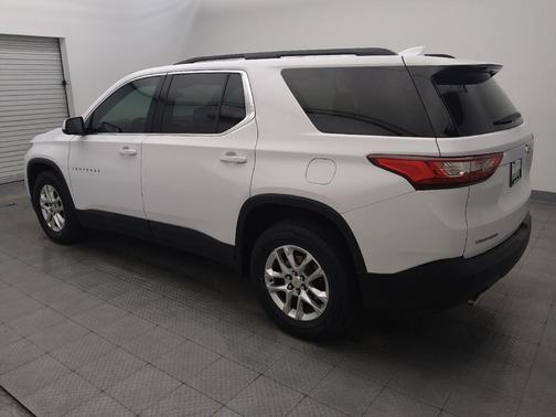 White 2019 Chevrolet Traverse LT Cloth