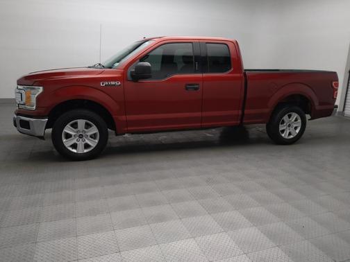 Red 2019 Ford F-150 XLT