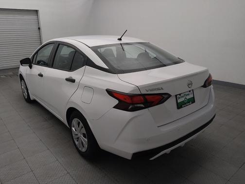 Fresh Powder 2021 Nissan Versa 1.6 S