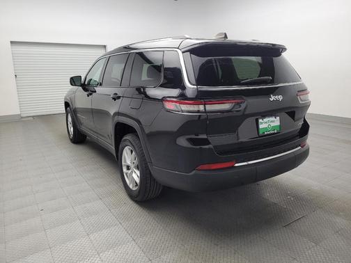 Diamond Black Crystal Pearlcoat 2023 Jeep Grand Cherokee L Laredo