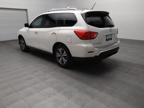 Pearl White 2017 Nissan Pathfinder SL