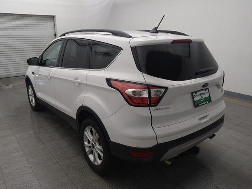 White 2018 Ford Escape SEL