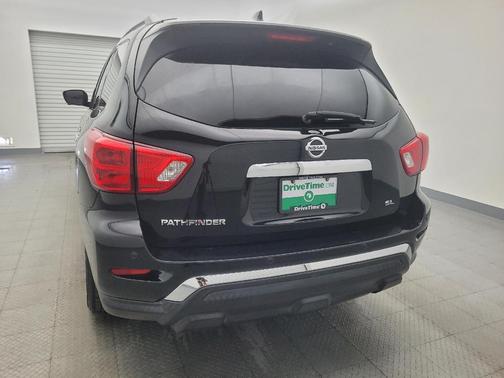 2019 Nissan Pathfinder SL